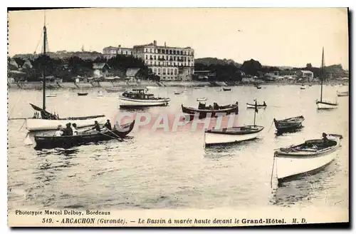 Ansichtskarte AK Arcachon Gironde le Bassin a Maree haute devant le Grand hotel