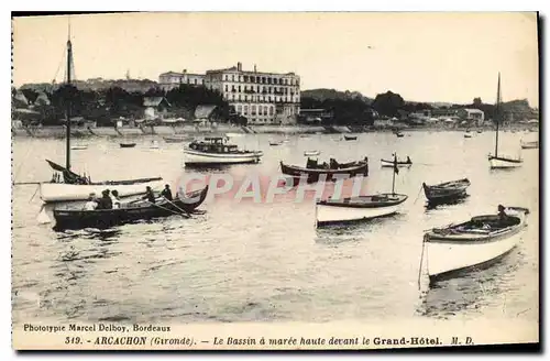 Cartes postales Arcachon Gironde le Bassin a Maree haute devant le Grand hotel