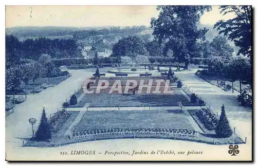 Cartes postales Limoges Perspectives Jardins de l'Eveche une pelouse