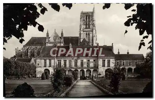 Ansichtskarte AK Meaux Le Musee et la Cathedrale vus du Jardin Bossuel