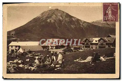 Cartes postales Col du Lautaret (2050 m) l'Hotel des Glaciers et le Signel du Villard d'Arene