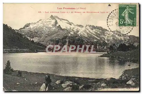 Cartes postales Les Pyrenees Lac D'Auman (2202 m) et Massif du Neouville (3092 m)