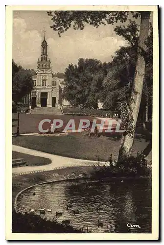 Ansichtskarte AK Cognac (Charente) Jardin et Hotel de Ville