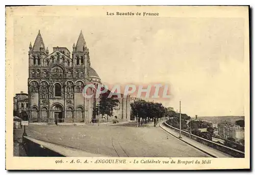 Cartes postales Angouleme La Cathedrale vue du Rrempart du Midi