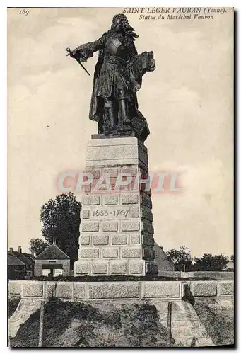 Cartes postales Saint Leger Vauban (Yonne) Statue du Marechal Vauban