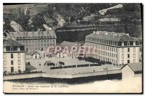 Ansichtskarte AK Briancon Reoue aux Casernes de St Catherine Militaria