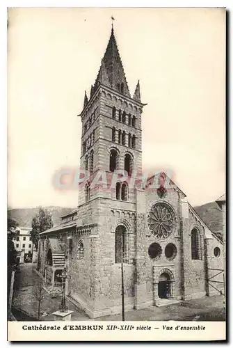 Cartes postales Cathedrale d'Embrun Vue d'ensemble
