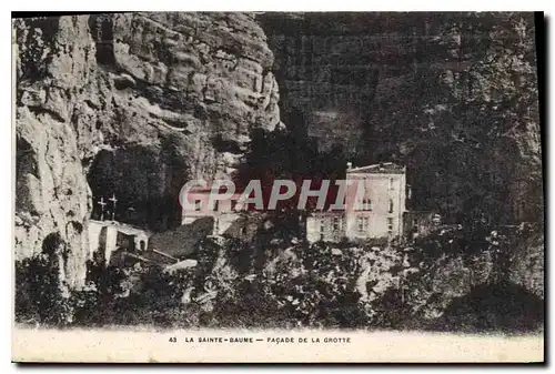 Cartes postales La Sainte Baume Facade de la Grotte