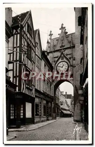 Cartes postales Auxerre Yonne Porte de l'Horloge et vieille maison du XV S