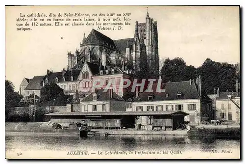 Ansichtskarte AK Auxerre la Cathedrale la Prefecture et les Quais