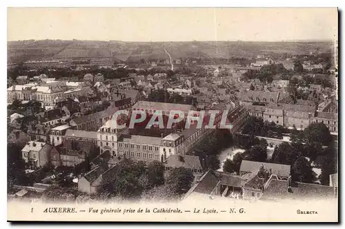 Ansichtskarte AK Auxerre vue generale prise de la Cathedrale le Lycee