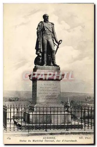 Cartes postales Auxerre Statue du Marechal Davoust duc d'Auerstaedt