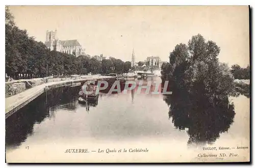 Ansichtskarte AK Auxerre les Quais et la Cathedrale Bateau Peniche