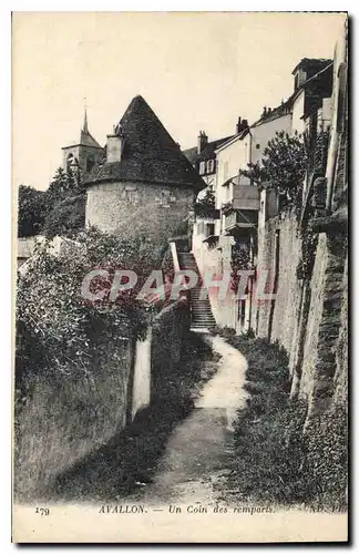 Cartes postales Avallon Un coin des remparts