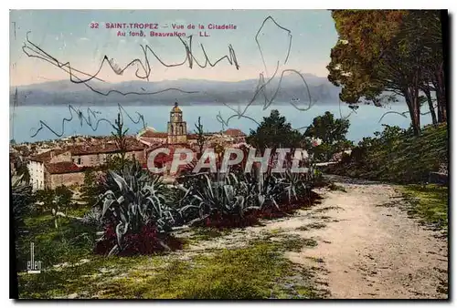 Cartes postales Saint Tropez Vue de la Citadelle Au fond Beauvallon