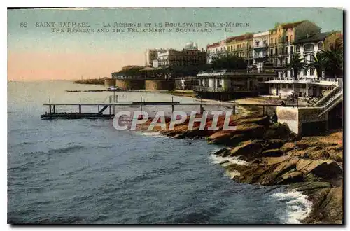 Cartes postales Saint Raphael Le Reserve et le Roulevard Felix Martin