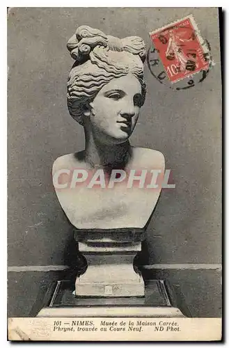 Cartes postales Nimes Musee de la Maison Carree Phryne trouvee ou Cours Neuf