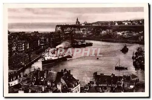 Cartes postales Dieppe Le Port