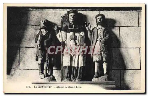 Cartes postales Le Huelgoat Statue de Saint Yves