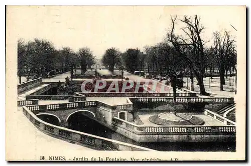 Ansichtskarte AK Nimes Jardin de la Fontaine Vue generale