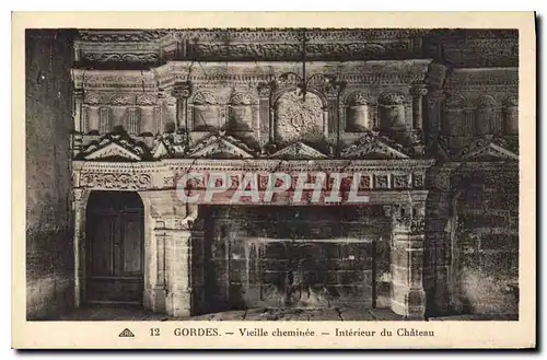 Cartes postales Gordes Vieille cheminee Interieur du Chateau