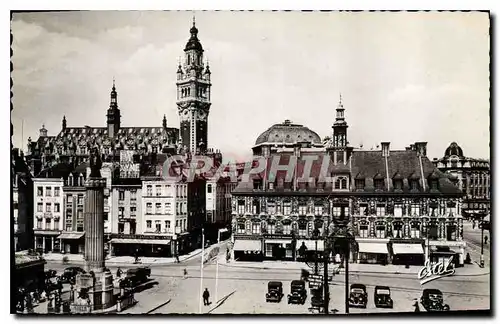 Cartes postales Lille La Grand Place l'ancienne Bourse et le Beffroi de la nouvelle