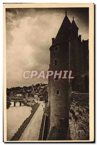 Ansichtskarte AK Bretagne Josselin Morbihan la Fiere silhouette du Chateau dans un site pittoresque au bord de l'