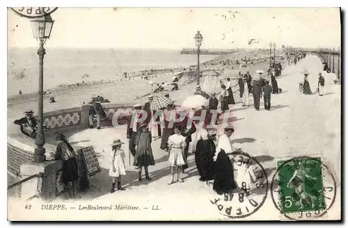 Cartes postales Dieppe le Boulevard Maritime