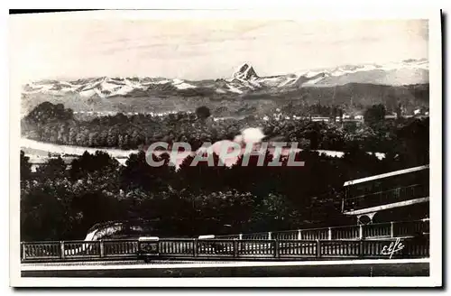 Cartes postales Pyrenees Ocean Pau La Chaine des Pyrenees au centre le pic du midi d'ossau