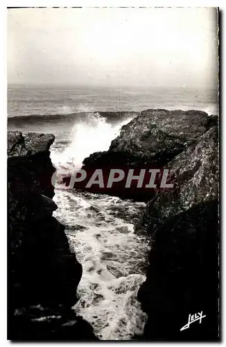 Cartes postales Entre Sion sur L'Ocean et Croix de Vie Vendee Rochers de la Corniche