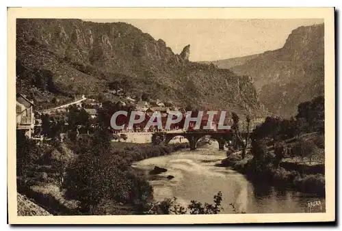 Cartes postales Gorges du Tarn Les Vignes et la Roche Aiguille