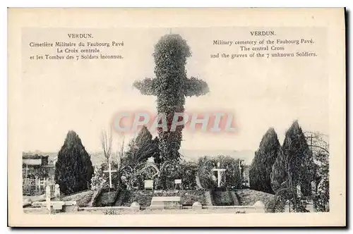 Cartes postales Verdun Cimetiere Militaire du Faubourg Pave le Croix et les Tombes des 7 Soldats inconnus
