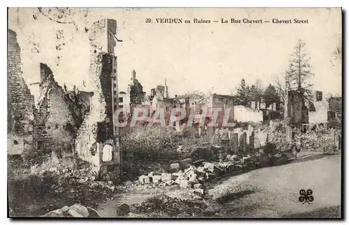 Ansichtskarte AK Verdun en Ruines la Rue Chevert