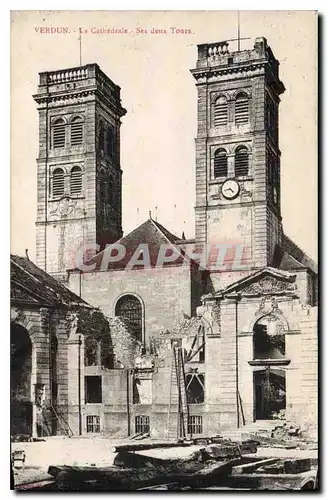 Cartes postales Verdun la Cathedrale ses deux Tours