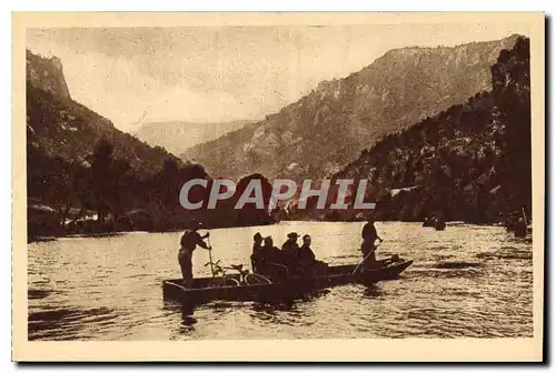 Cartes postales Les Gorges du Tarn Descente du Tarn en Barque