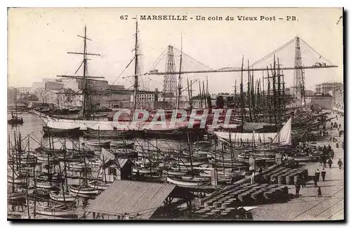 Cartes postales Marseille Un coin du Vieux port