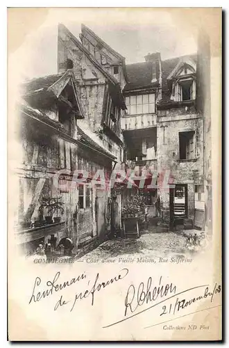 Ansichtskarte AK Compiegne Cour d'une Vieille Maison Rue Solferino