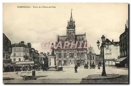 Cartes postales Compiegne Place de l'Hotel de Ville Glaces