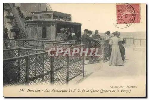 Cartes postales Marseille Les Anscenseurs de N D de la Garde depart de la vierge