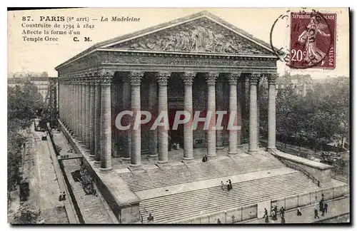 Ansichtskarte AK Paris 8e arrt la Madeleine construite de 1794 a 1842 Affecte la forme d'un Temple Grec