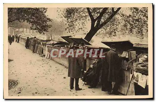 Cartes postales Paris en flanant Bouquinistes du Quai Malaquais