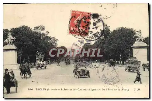 Cartes postales Paris 8 arrt L'Avenue des Champs Elysees et les Chavaux de Marly