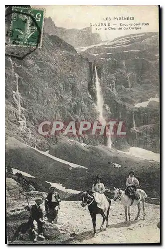 Cartes postales Les Pyrenees Gavarnie Excursionnistes sur le Chemin du Cirque