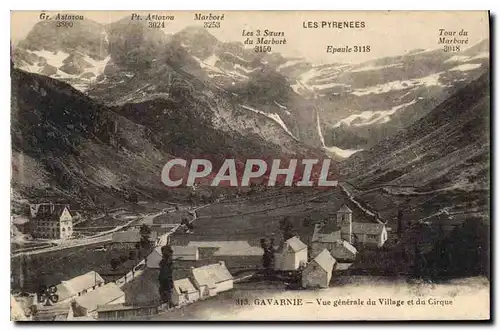 Cartes postales Gavarnie Vue generale du Village et du Cirque