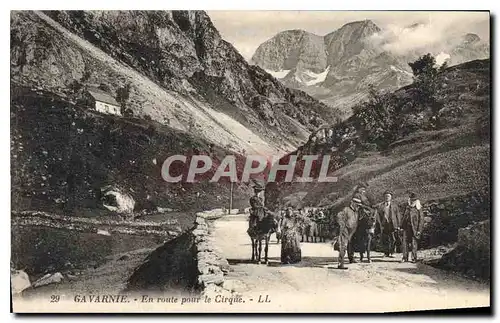 Cartes postales Gavarnie En route pour le Cirque Ane Mule