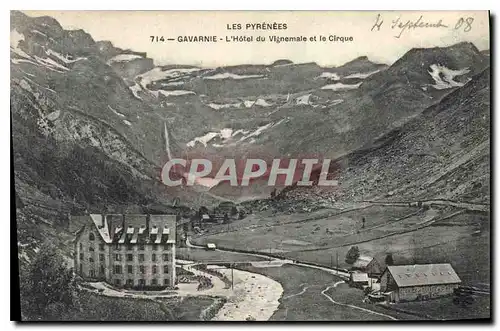 Cartes postales Les Pyrenees Gavarnie L'Hotel du Vignemale et le Cirque