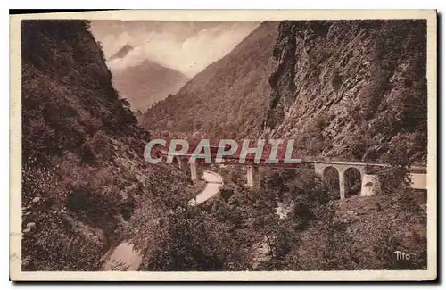 Ansichtskarte AK Les Pyrenees Route de Cauterets a Pierrefitte Le Pont de Meyaba