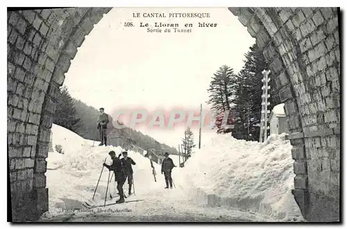 Ansichtskarte AK Le Cantal Pittoresque Le Lioran en Hiver Sortie du Tunnel Ski