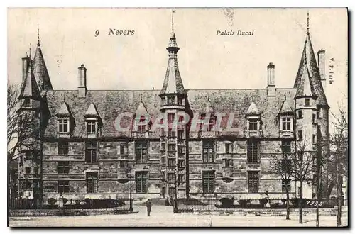 Cartes postales Nevers Palais Ducal
