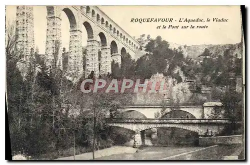 Ansichtskarte AK Roquefavour L'Aqueduc le Viaduc et le Pont sur la route